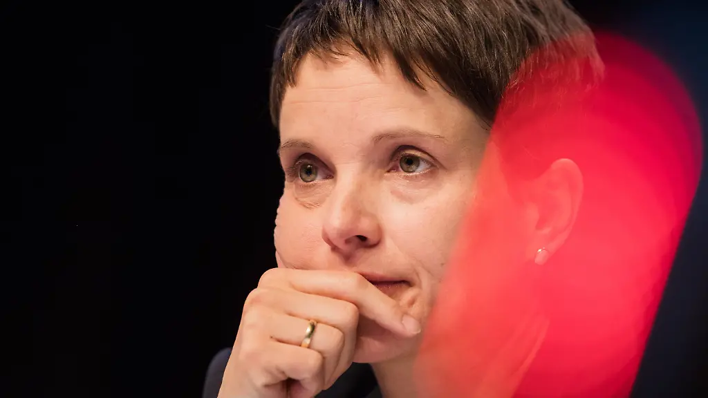 039fa097552fbed90918f36a92ddfdd9