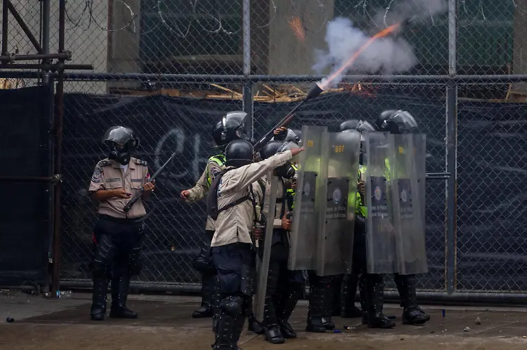 f89b9673da3147f8f49224149c19bc05