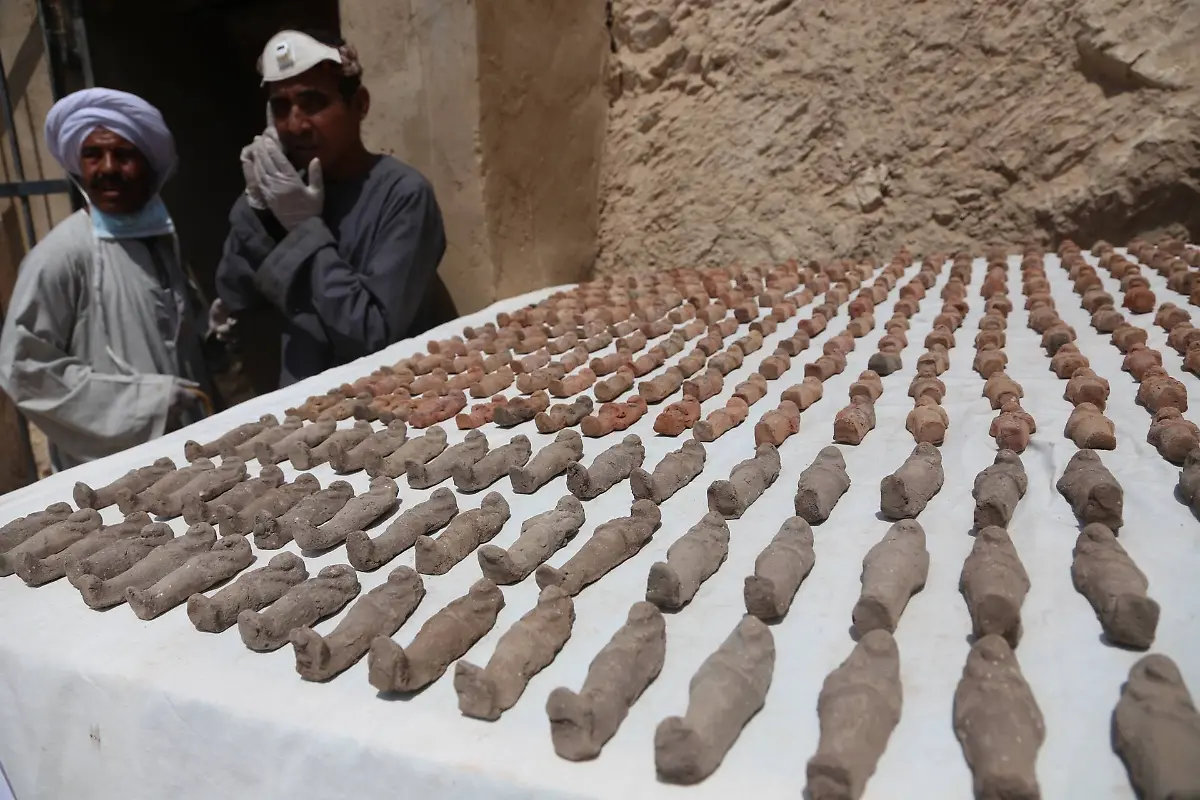 e45efd6b196a90d1abc33a7252cfc5d9