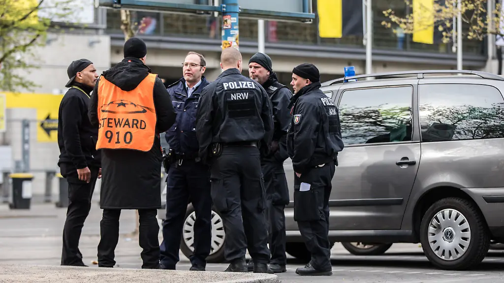 96731c312624f59f0540a0ec8c01ccbd