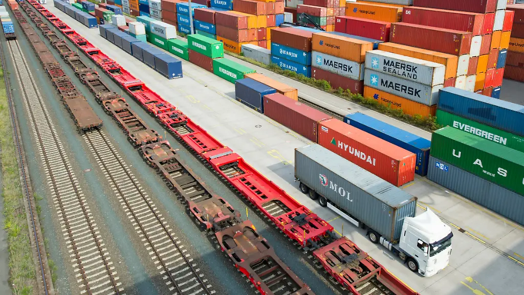 2d41338dd43d53f95a47be44b3aa407d