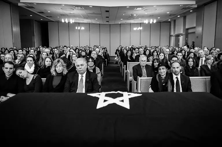 4248-nancy-borowick-hr-08