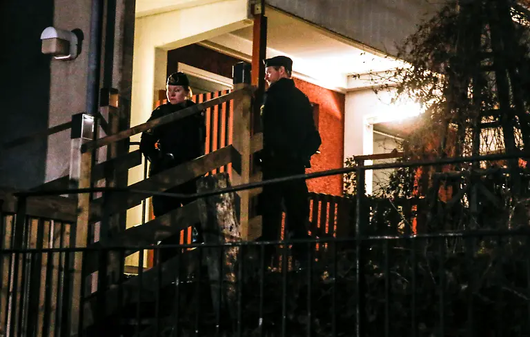 90b3770cc517a4af94240be93a31d662