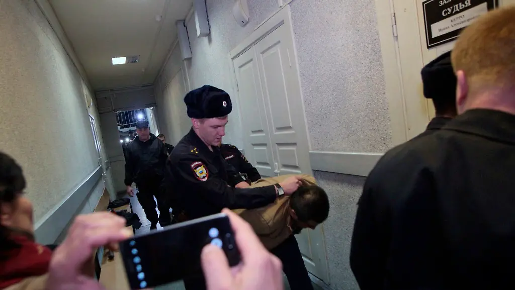 c1d34efffbee5a26db14d0b294b9d42e