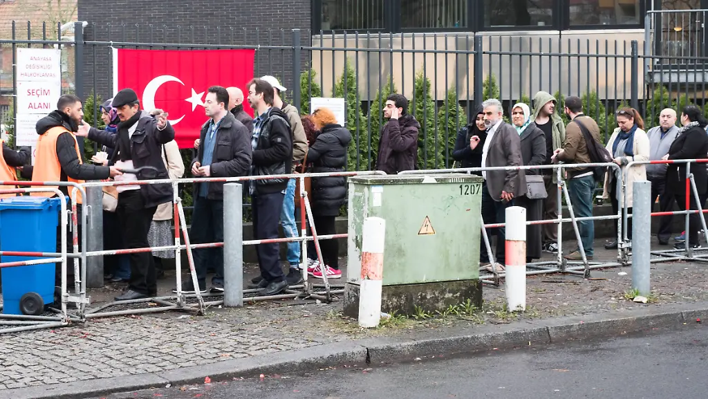 0098616c7dbd0cf812a045cef4e52d54