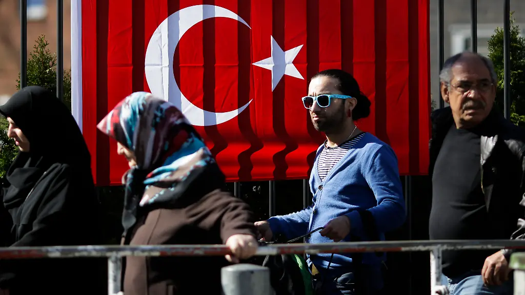 d9fc9cf2f89238a820c1f6b16a86e5fe