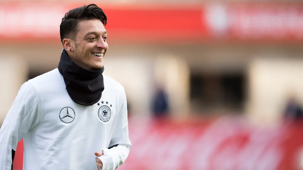 52e3f09ac10acee46b7110c6a0373878