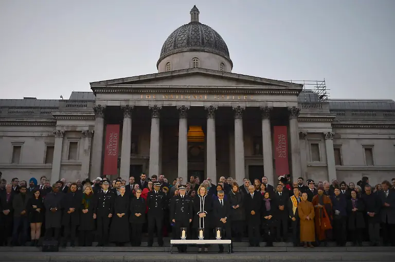 996d61df5989cf33b5131ccefa04d435