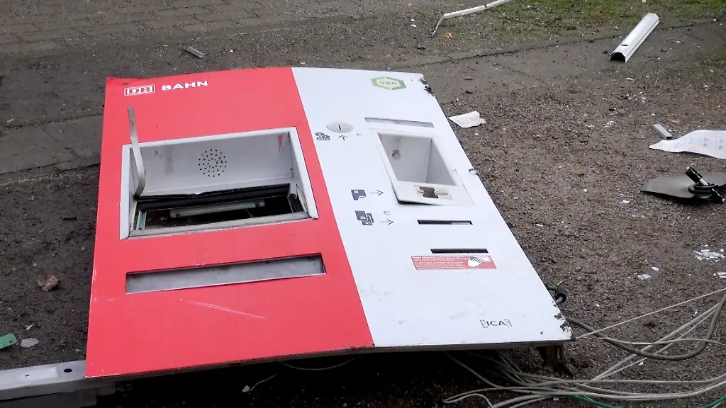 6e7a631b67792ea270b64bb28eb41c71