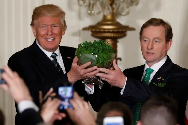 05d73f8449fd35e6f18402cad4cbd61b