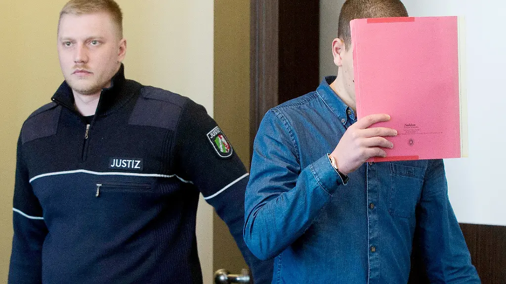 0e1e2d2bfbd9b6b3b7ef7bf6299266a0