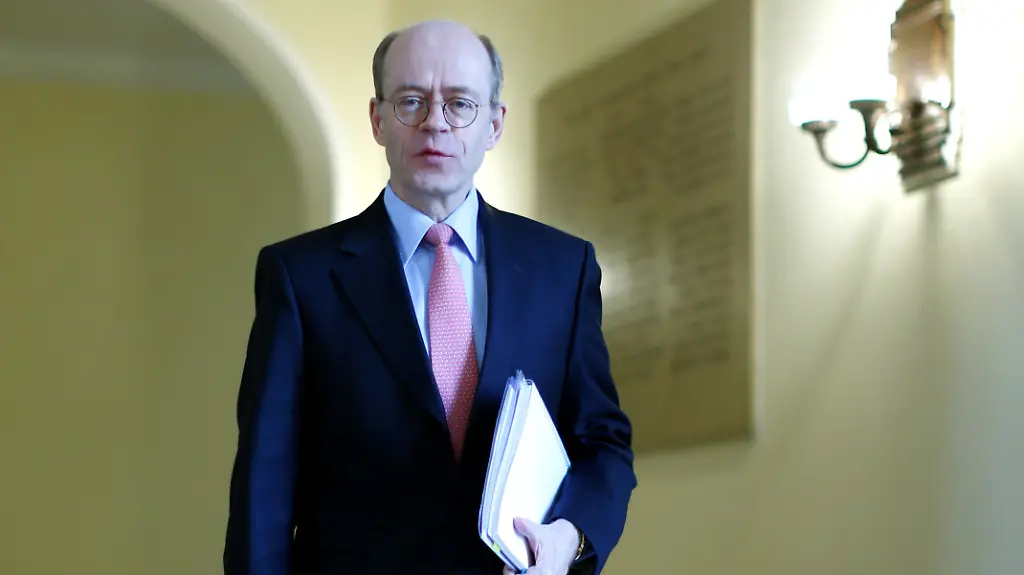 e934f47374de7afa02e9aefb540c0b3c