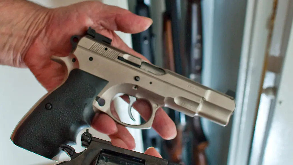 2a1e402fc535732c52c38642a3e94dd5