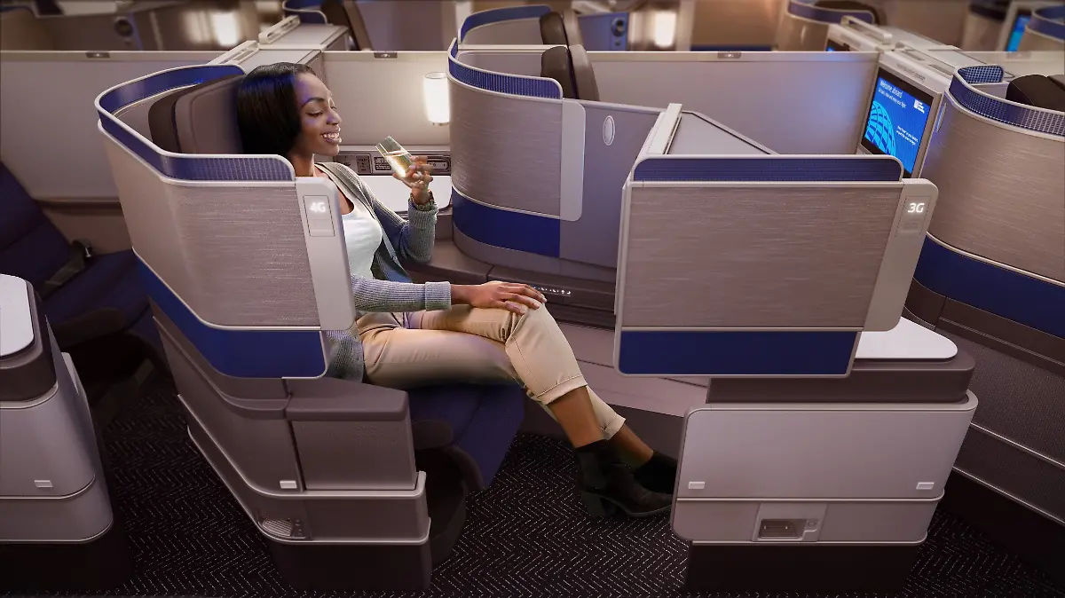 CC-United-Airlines-United-Polaris-2