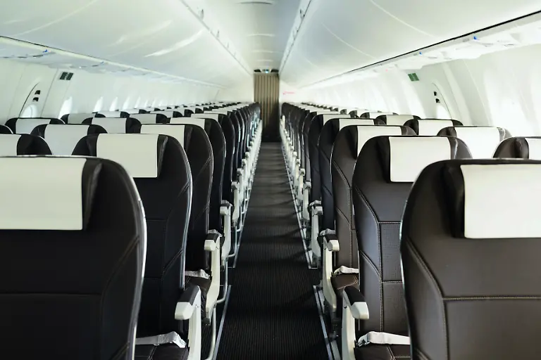 CC-Bombardier-C-Series-2