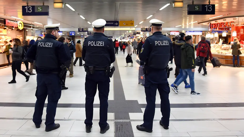 e8b814b4d61d20c66e0923f11c183ab8