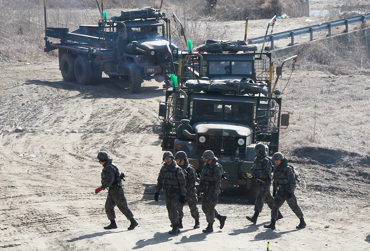 99931babd9cd61481f28bd8eed957b78