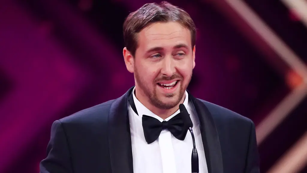 ebd60fdc2ea70531bc76169d5d11ac27