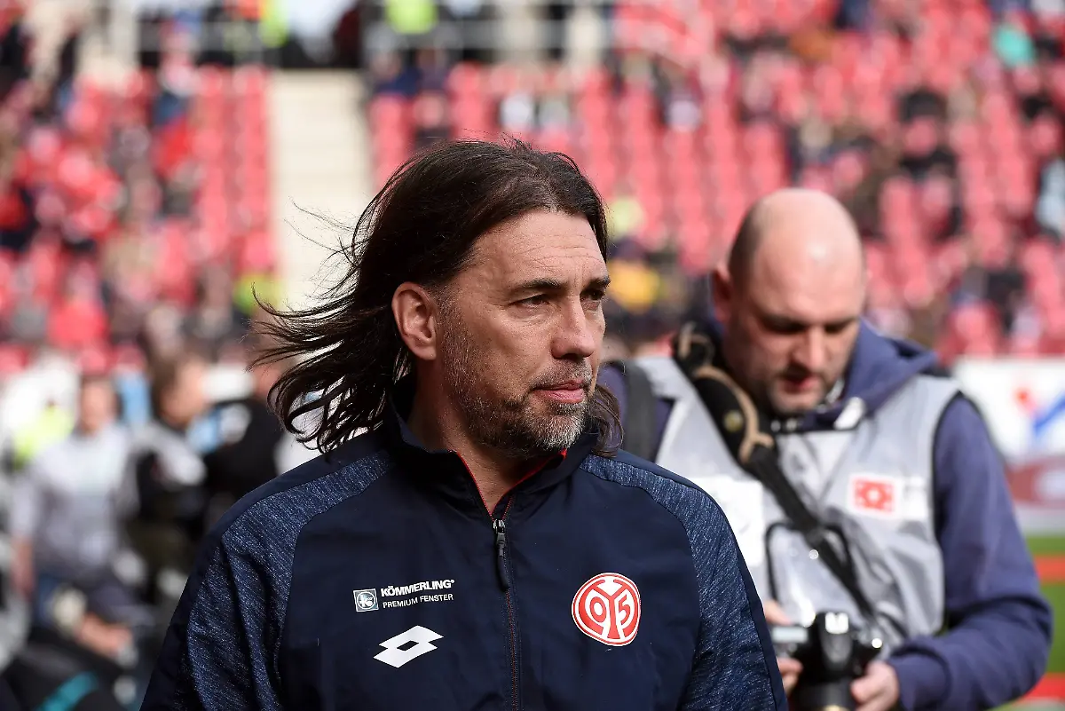 1cf6c8cc2bbc6491afa7d9cd165a777b