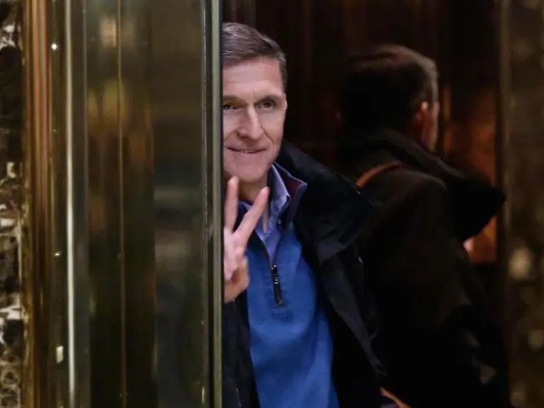 Michael-Flynn-tritt-zurueck