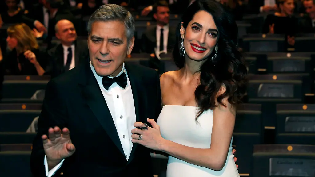 In-seiner-Dankesrede-macht-George-Clooney-seiner-Frau-Amal-eine-Liebeserklaerung