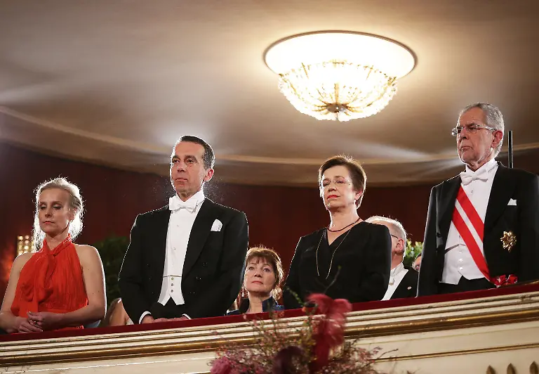 e610ce3d19b8c2cad2affefe09b23d27