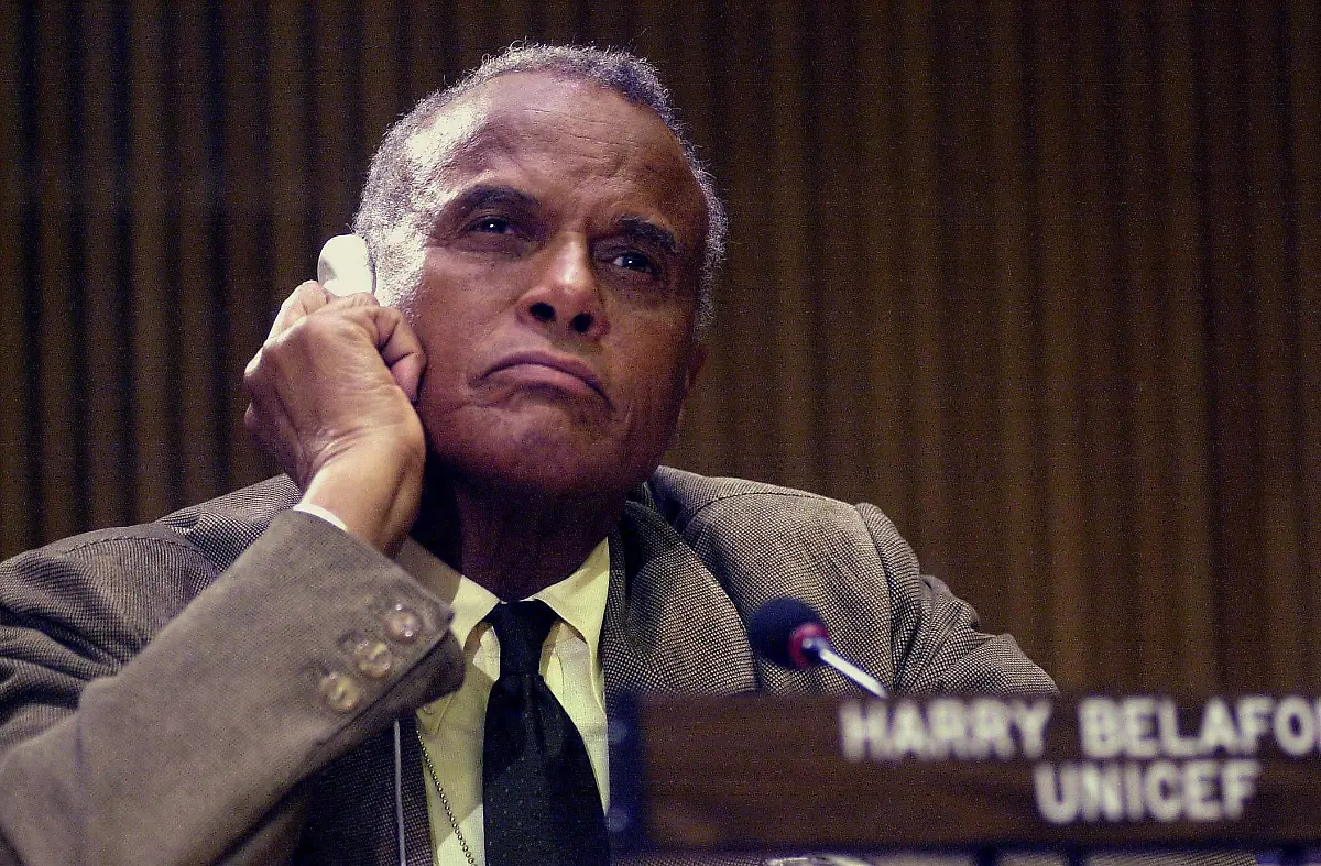 0ae7f8e570444cc2695421a9513ea766