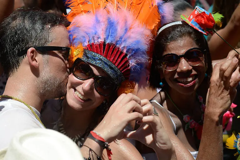 98d4b587d514f5bfe82bff5296a912df