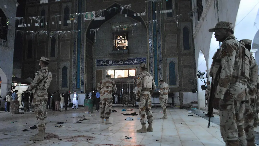 bb678f45fd01eb2bd210fb8ab1293eb6