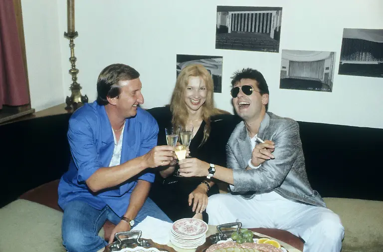 600402e82e410aefeef2d9d35955079d