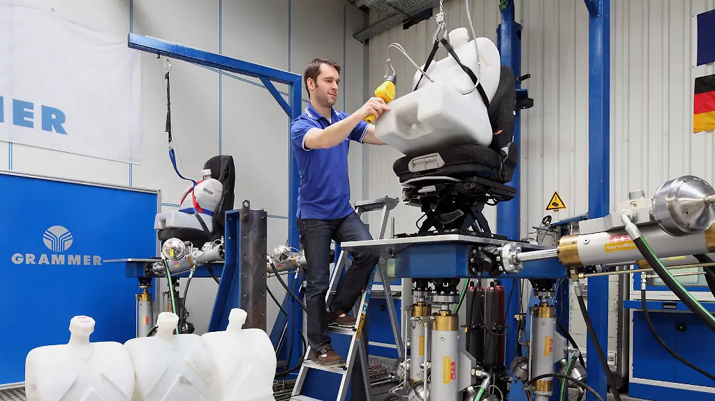 2cce1fcf44f4938726256b9c90f7f53e