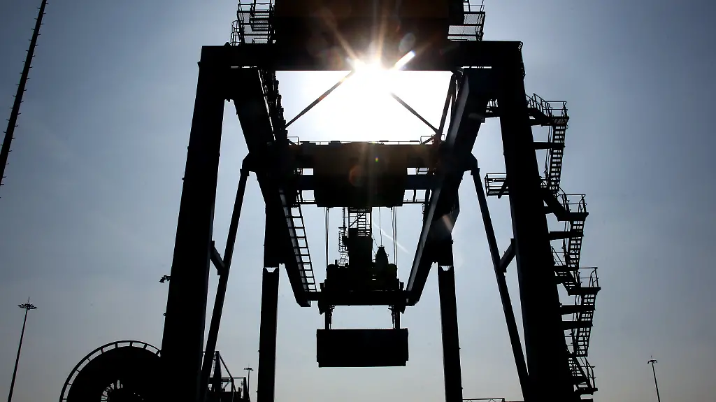 bcf17992528be92d3dd1447284fa353a