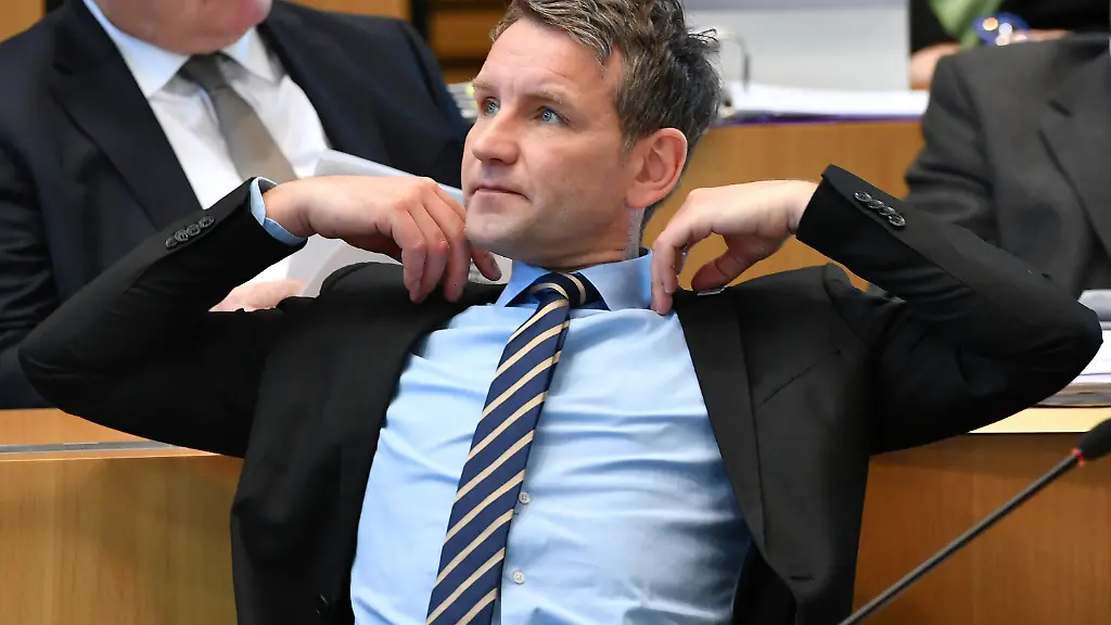 90e4fce16d4ed039d7131cdcddbff63b