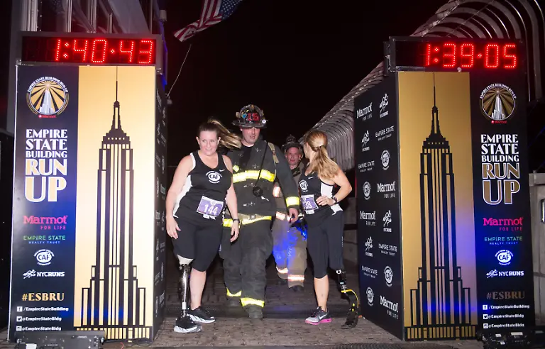 February-1-2017-New-York-NY-U-S-Boston-Marathon-terror-bombing-victim-ROSEANN-SDOIA-with-fiancee-Boston-firefighter-MIKE-MATERIA-finishes-the-40th-Annual-Empire-State-Building-Run-Up-February-1-2017-in-New-York-The-race-covers-86-floors-1-576-stairs-approximately-1-5-of-a-mile-vertically