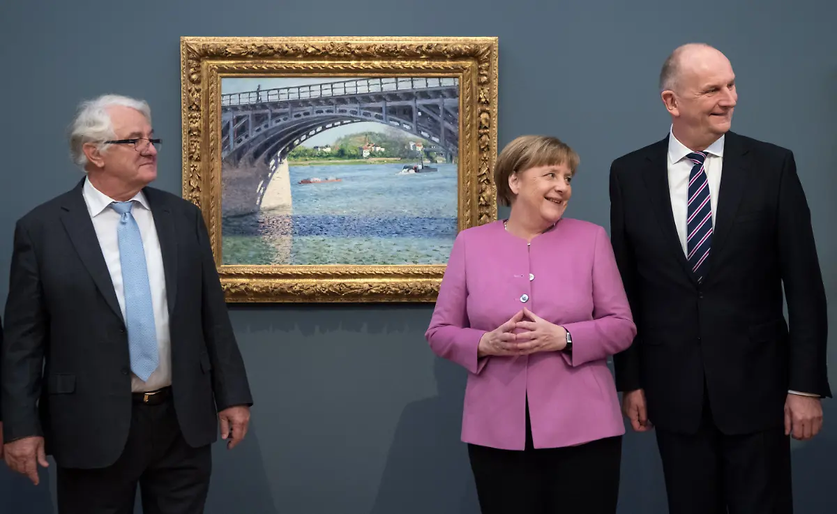 75abe573608b9427e4a86edb3390156b