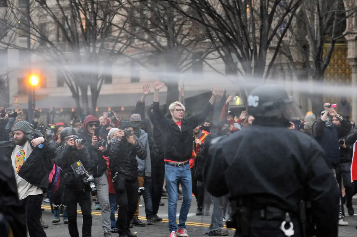 3cb737a9c1332460728fb0862c6b618e