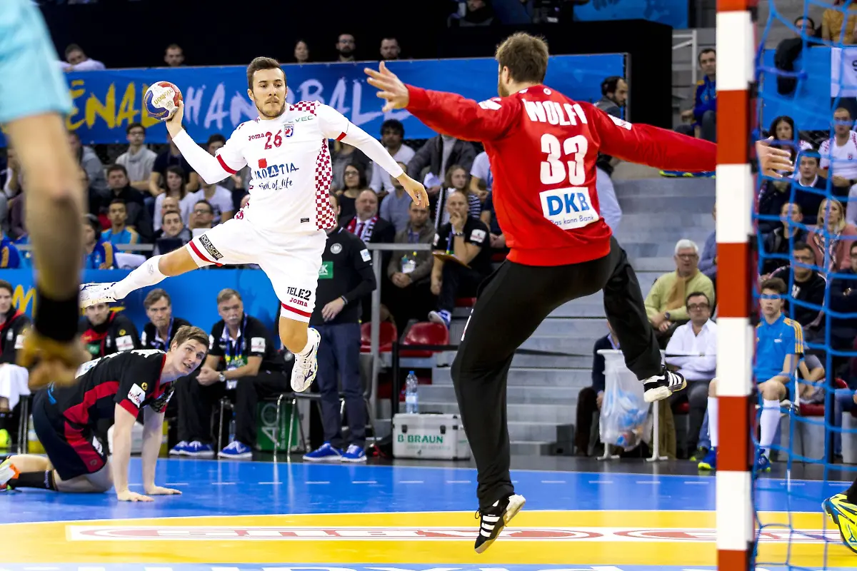 056a8e98711a25ec1843895f114bfa53