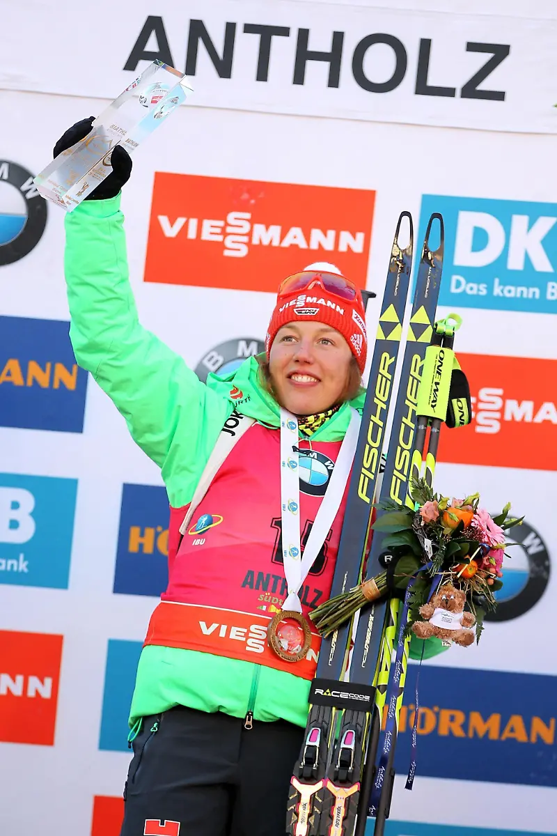 7dc0bdc431a17f4643b8b1c017ea3c37