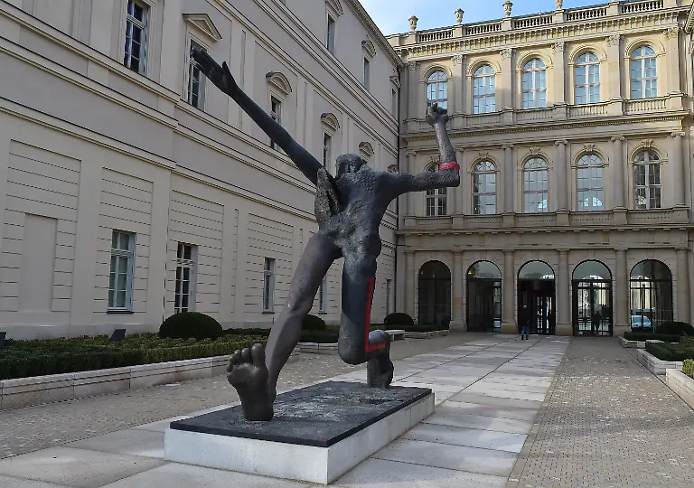 3d8a9fd738935279b3ab1795287deb0c