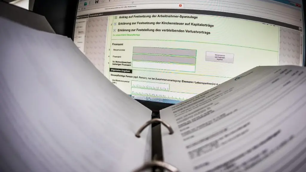 Steuererklaerung-rechtzeitig-abgeben
