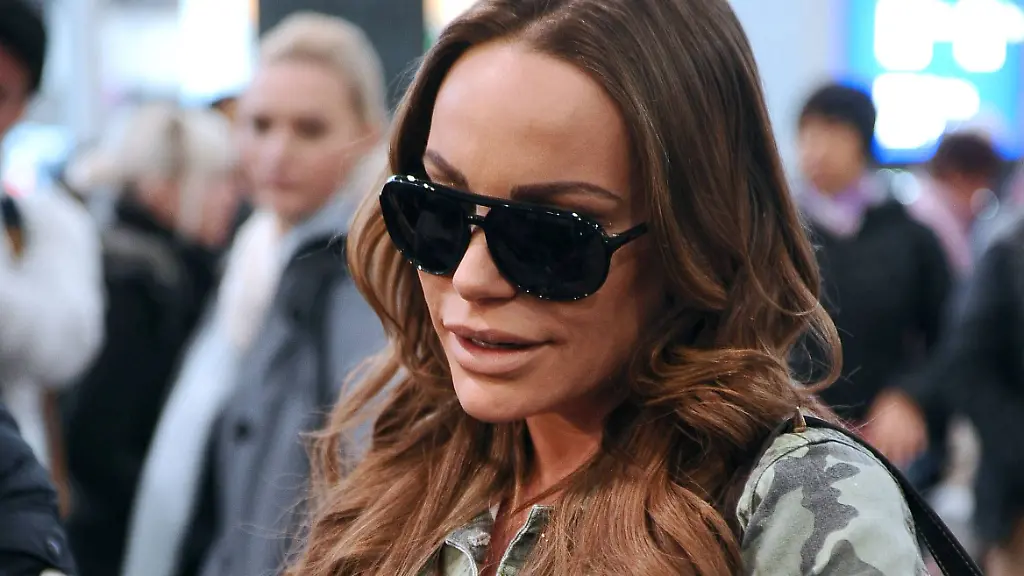 58cfd1c26d192cbb8a461ea8ef2babd4