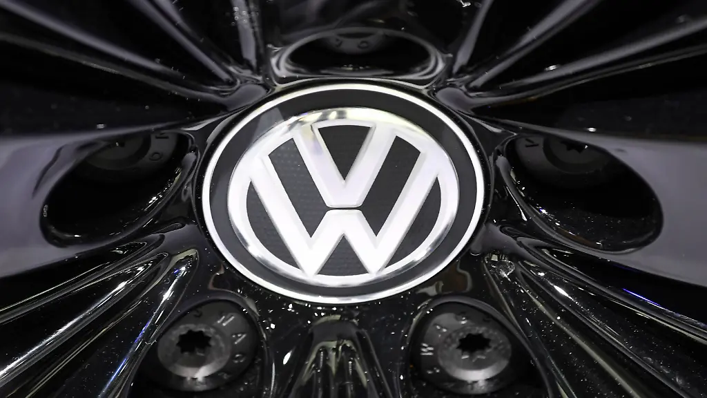 98b8df0f7d84e5d8c0a546c1044ade1e