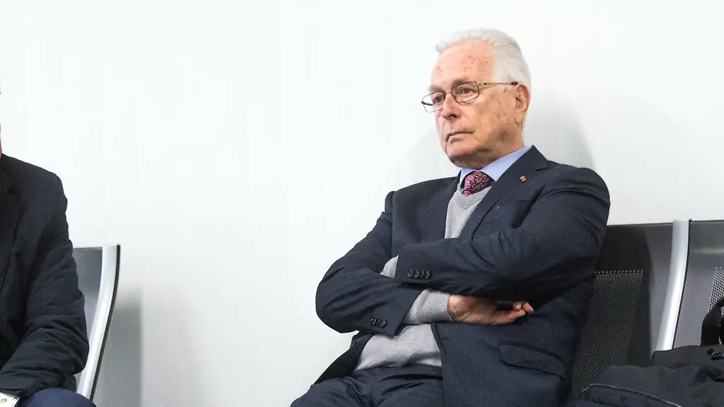 233431830ea9bc65f23146efda8e27d9