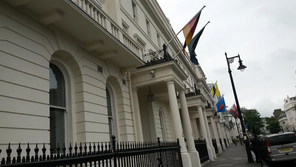 German-Embassy-in-London-entrance