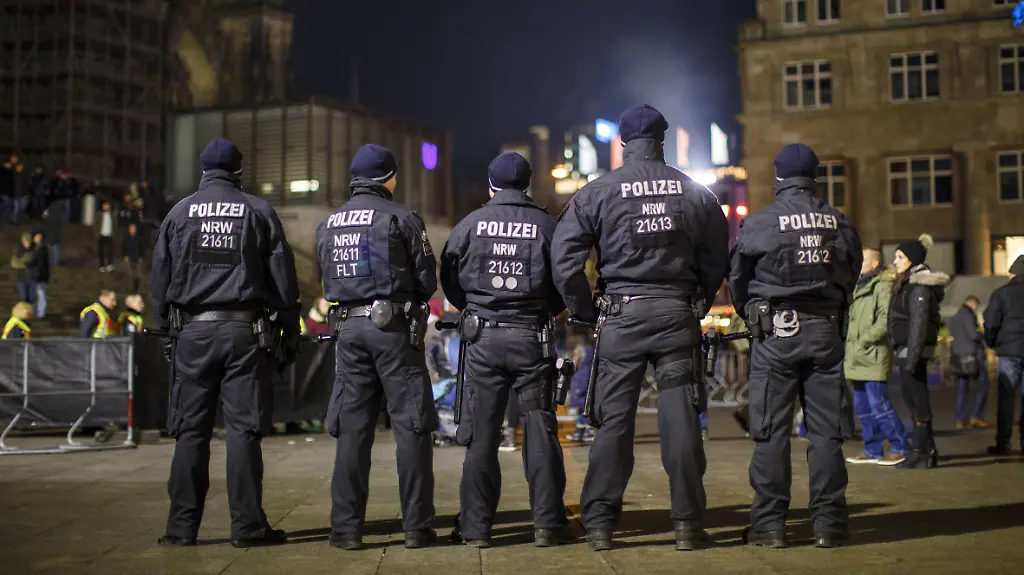 99e18cd173a0112fe8a85ff11256ce59