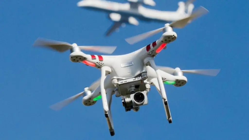 fliegende-Drohne