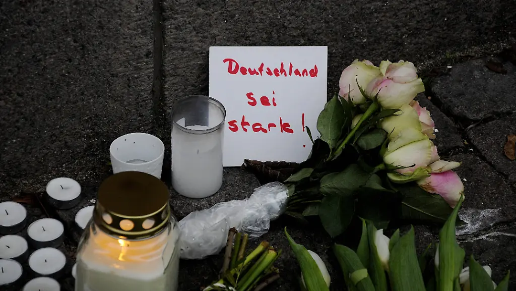 2ae4f2080df38648e62c9ece9b048413