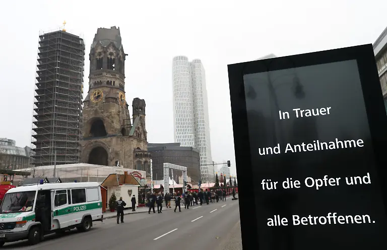 c83c3cdca9cb33fed7de69335688fd95