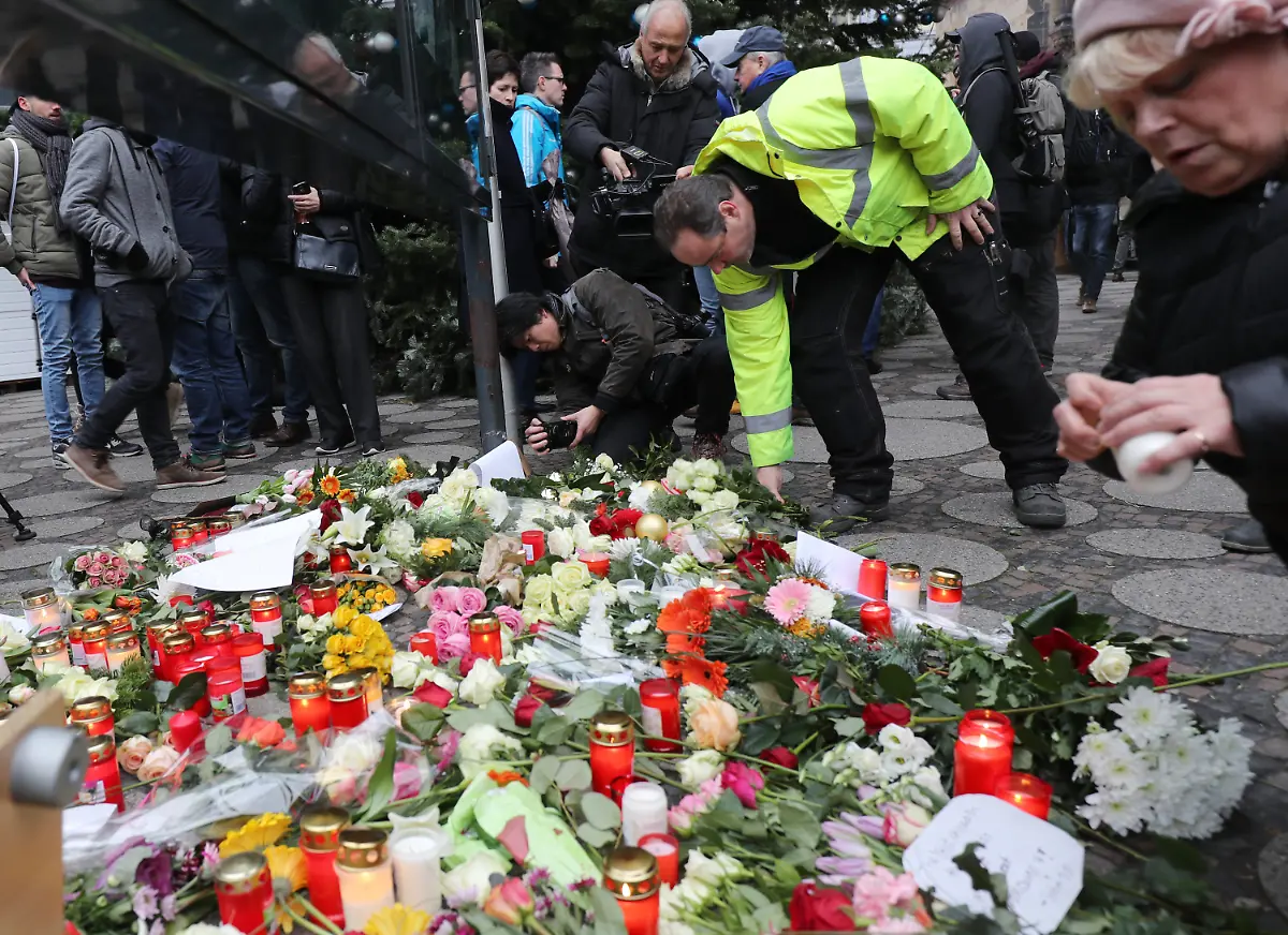 c2289823f3376ca7e7cf322b3ca69690