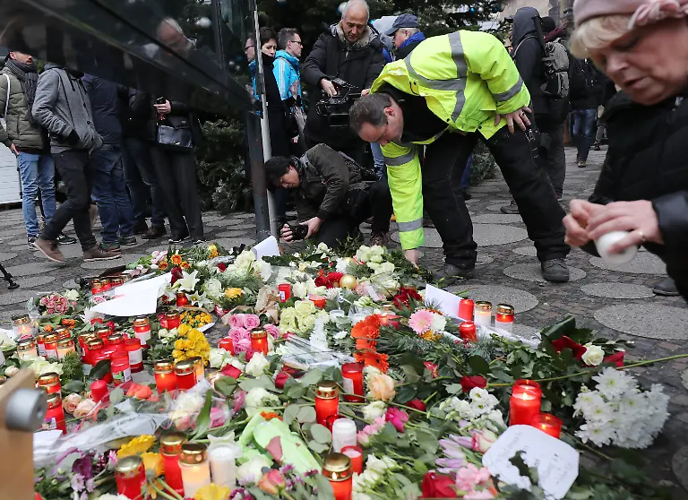 c2289823f3376ca7e7cf322b3ca69690